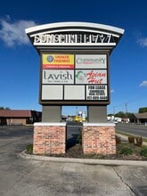 1500 E Sunshine St, Springfield, MO à vendre Photo de l’immeuble– Image 2 sur 3