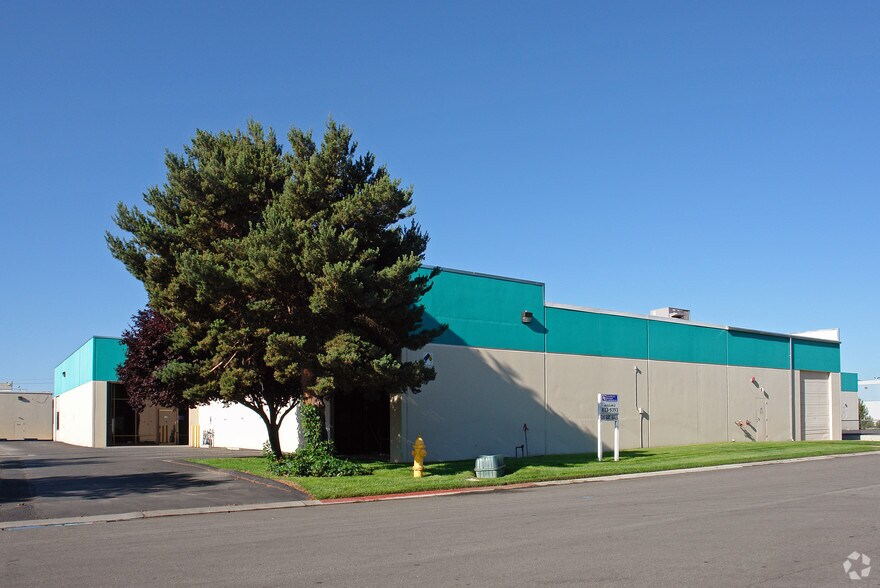 581-587 Dunn Cir, Sparks, NV à louer - Photo principale – Image 1 sur 7