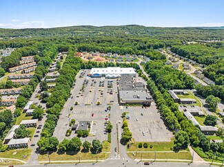 Plus de détails pour 235 Queen St, Southington, CT - Local commercial à louer