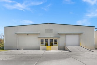 111 Industrial Blvd, Winter Haven, FL à louer Photo de l’immeuble– Image 1 sur 10