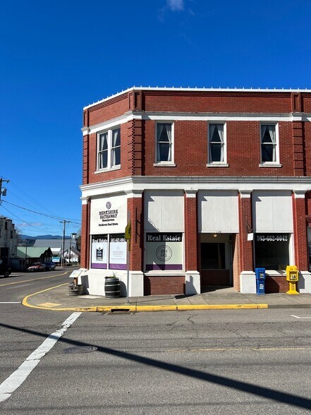 150 N Maple St, Yamhill, OR à louer - Photo de l’immeuble – Image 2 sur 3