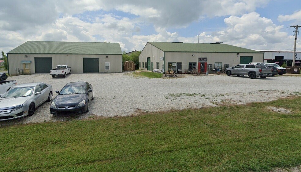 291 E Two Cent Rd, Bargersville, IN à vendre - Photo de l’immeuble – Image 2 sur 57
