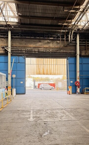 Industriel/Logistique dans Argenteuil à vendre - Photo de l’immeuble – Image 2 sur 5