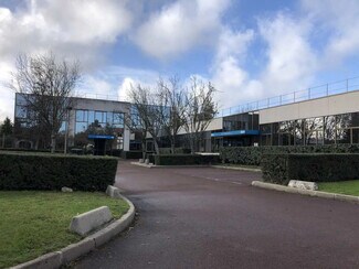 Plus de détails pour 13 Rue De La Perdrix, Tremblay-en-France - Bureau à louer