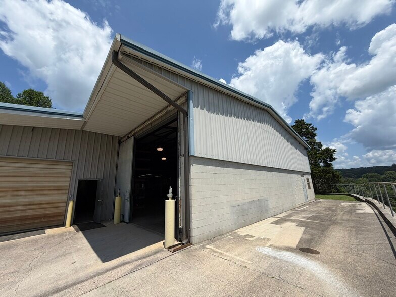 8431 Maynardville Pike, Knoxville, TN à vendre - Photo de l’immeuble – Image 3 sur 20