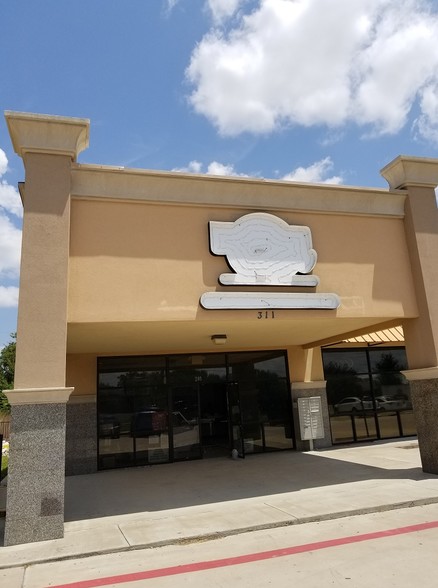 311 E Stan Schlueter Loop, Killeen, TX à vendre - Photo de l’immeuble – Image 2 sur 163