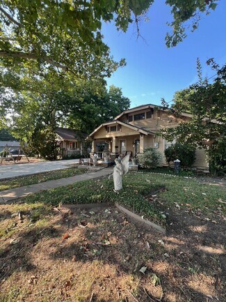 Plus de détails pour 1314 W Main St, Waxahachie, TX - Bureau à vendre
