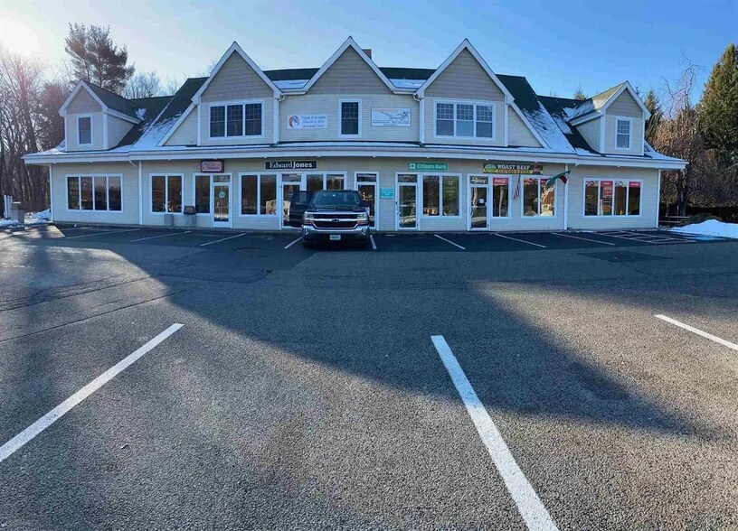 381 Portsmouth Ave, Greenland, NH à louer - Photo de l’immeuble – Image 3 sur 9