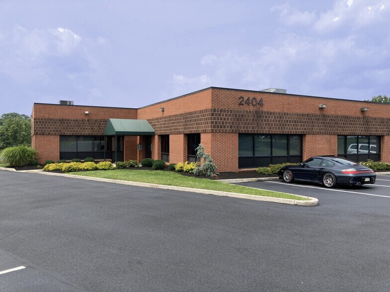 2404 Park Dr, Harrisburg, PA à louer - Photo de l’immeuble – Image 1 sur 4