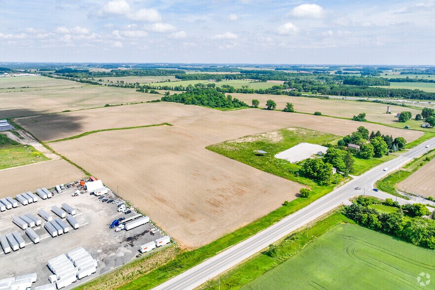 3004 Westchester Bourne, London, ON à vendre - Aérien – Image 2 sur 4