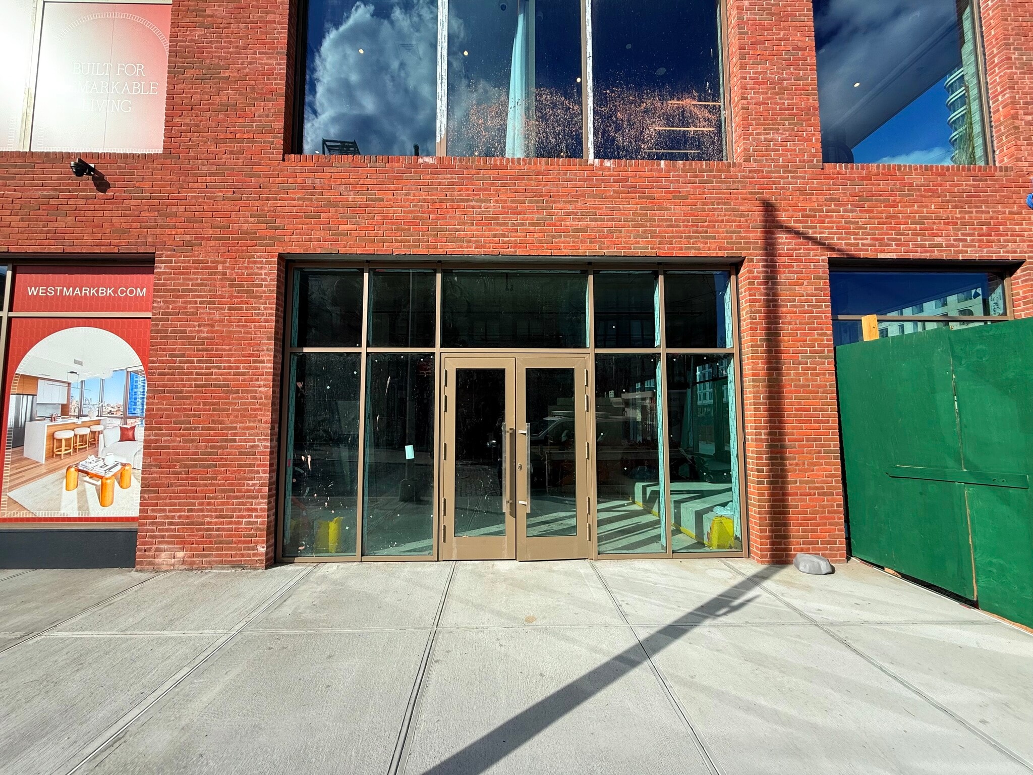395 Carroll Street, Brooklyn, NY à louer Photo de l’immeuble– Image 1 sur 4