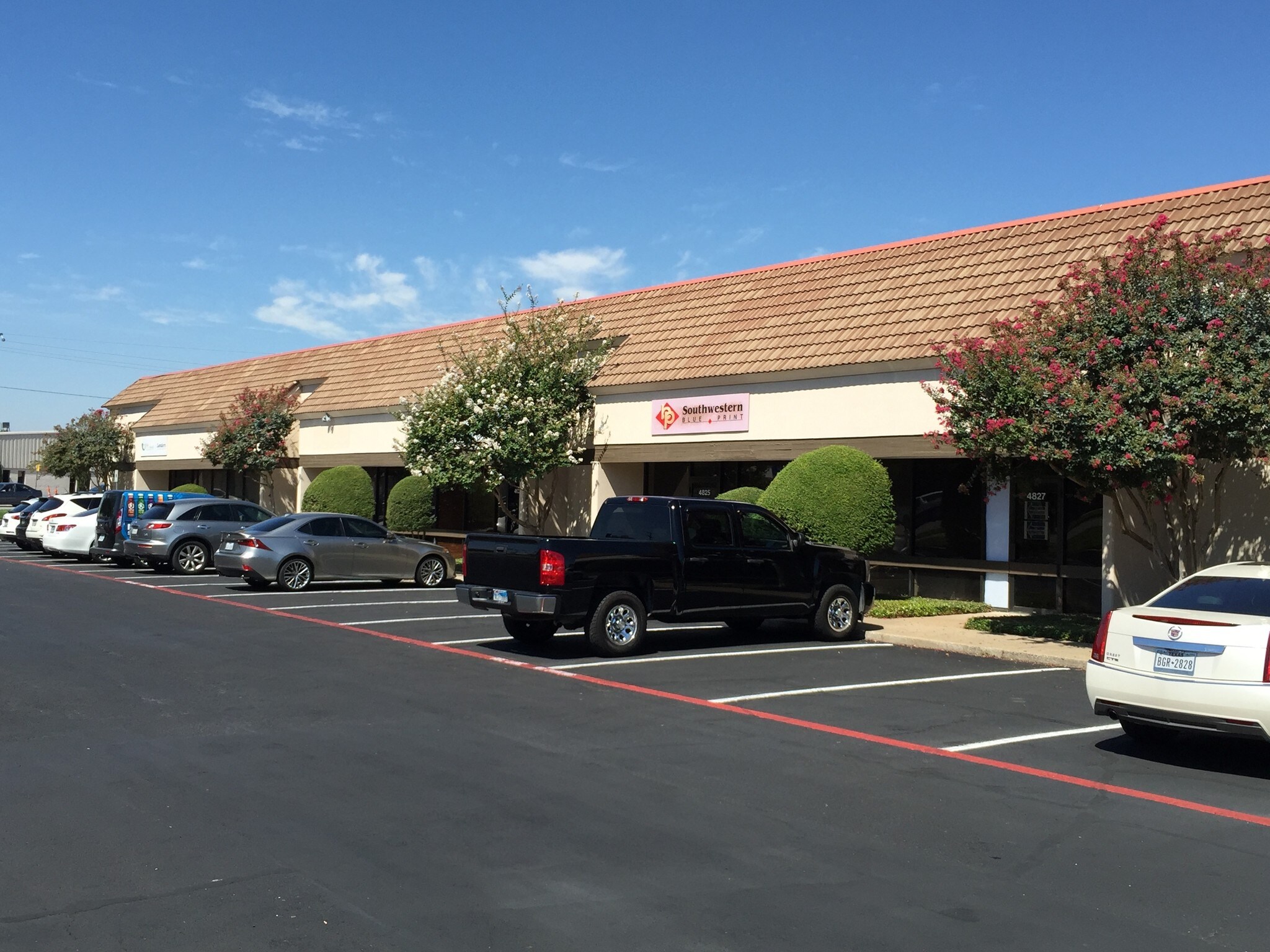 4801-4849 Keller Springs Rd, Addison, TX à louer Photo principale– Image 1 sur 4