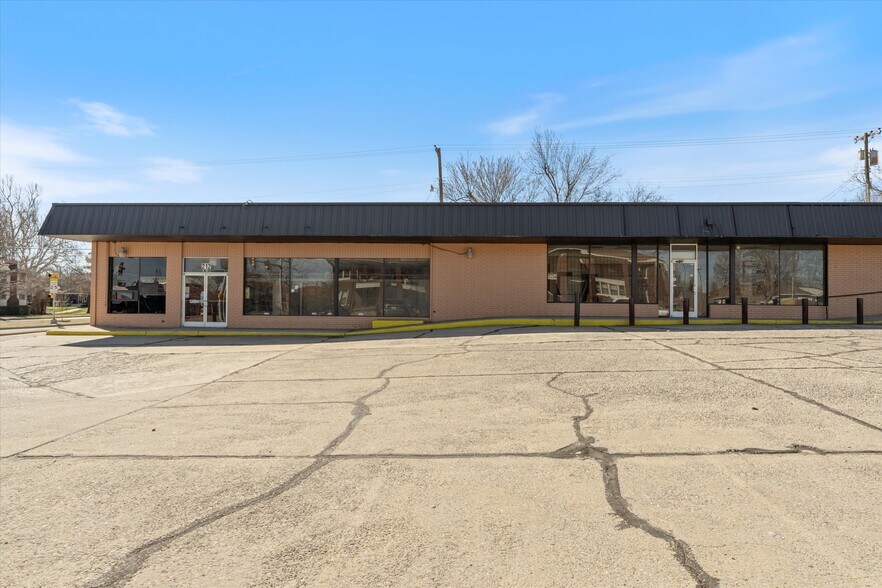 212-216 NW 23rd St, Oklahoma City, OK à louer - Photo de l’immeuble – Image 3 sur 8