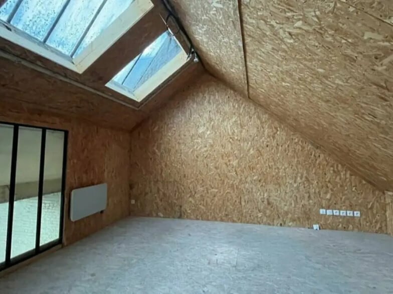 Local d’activités dans Rouen à louer - Photo intérieure – Image 1 sur 3