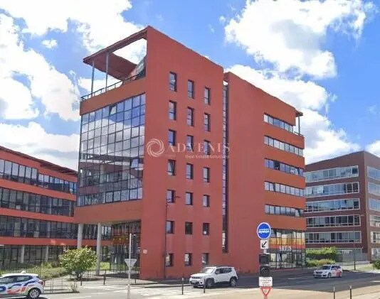 Bureau dans Le Mans à louer - Photo de l’immeuble – Image 1 sur 1
