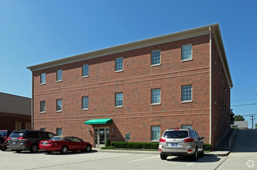 3737 W Fork Rd, Cincinnati, OH à vendre - Photo de l’immeuble – Image 2 sur 2