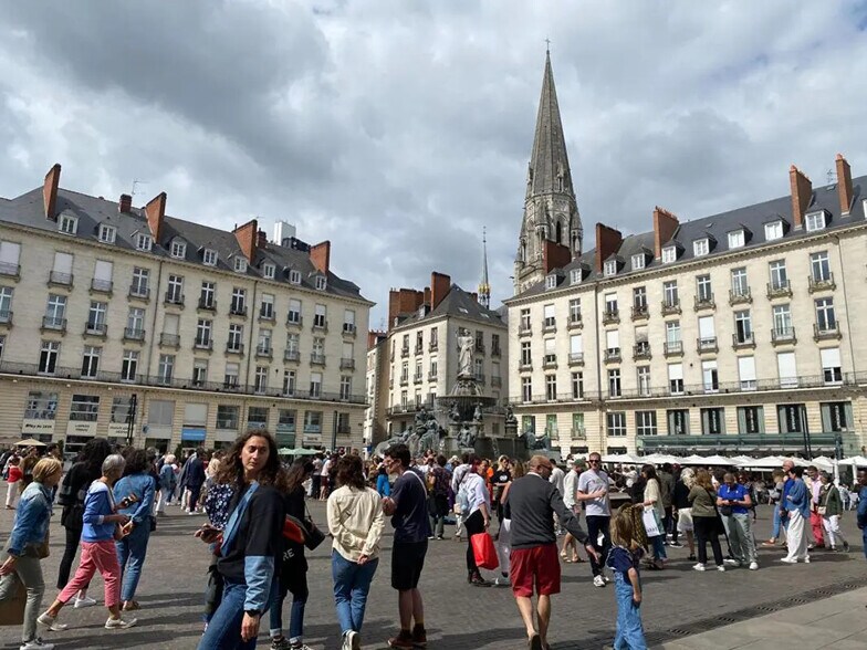 Local commercial dans Nantes à louer - Photo de l’immeuble – Image 2 sur 6