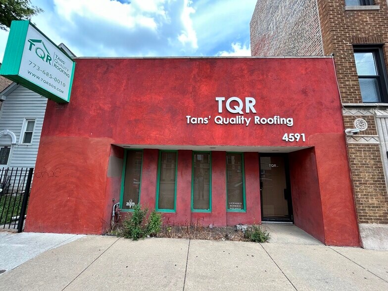4591 N Elston Ave, Chicago, IL à vendre - Photo de l’immeuble – Image 1 sur 8