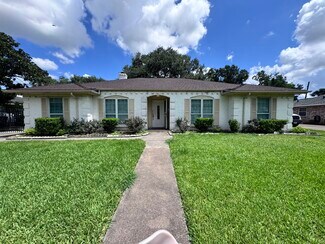 Plus de détails pour 7722 Sands Point Dr, Houston, TX - Local d’activités à vendre