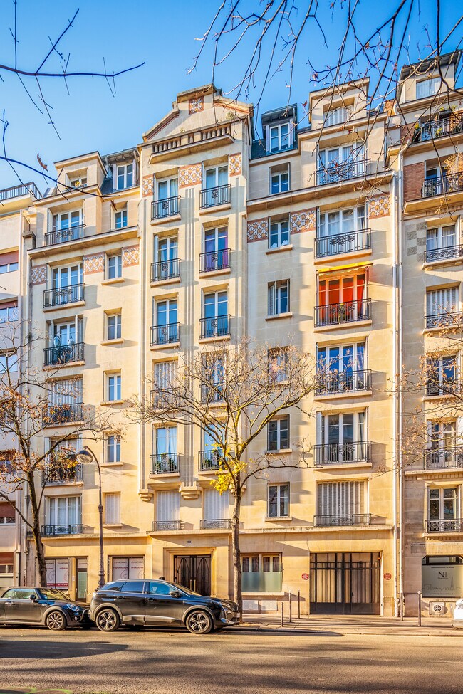 Plus de détails pour 110 Rue Michel-Ange, Paris - Local commercial à louer