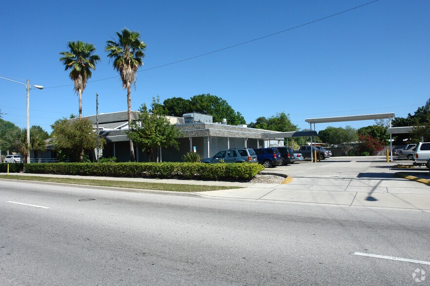 2238 Drew St, Clearwater, FL à vendre - Photo principale – Image 1 sur 3