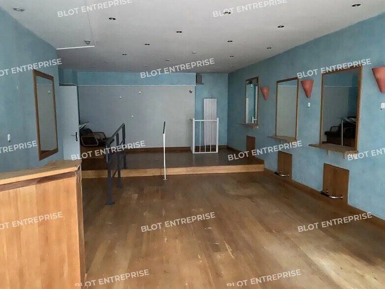 Local commercial dans Dinan à louer - Photo intérieure – Image 2 sur 10