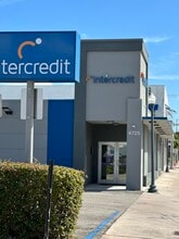 4713-4725 SW 8th St, Miami, FL à louer Photo de l’immeuble– Image 2 sur 5