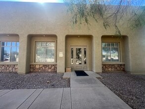 10565 N 114th St, Scottsdale, AZ à louer Photo de l’immeuble– Image 2 sur 33