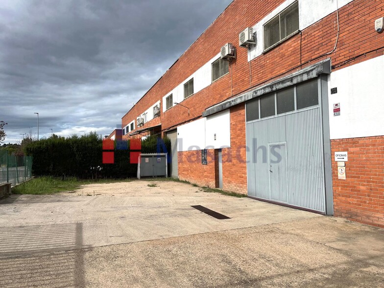 Industriel/Logistique dans Palau-solità i Plegamans, Barcelona à vendre - Photo de l’immeuble – Image 2 sur 6