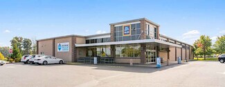 Plus de détails pour 600-690 N West End Blvd, Quakertown, PA - Local commercial à louer
