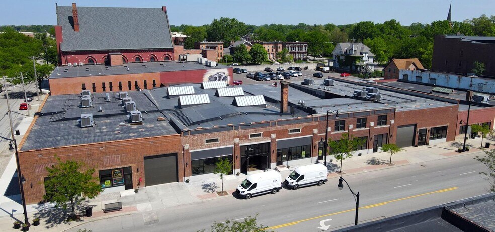 915 N Summit St, Toledo, OH à louer - Photo de l’immeuble – Image 2 sur 3