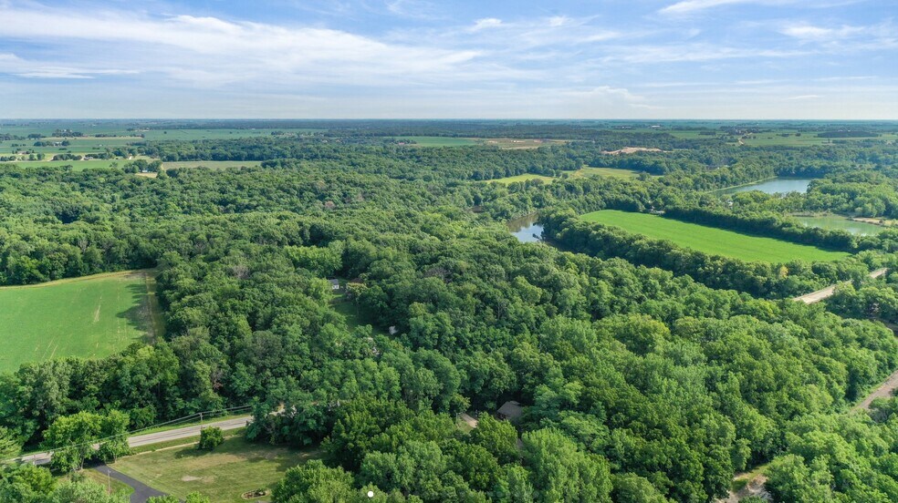 2465 Bowen Rd, Sheridan, IL à vendre - Photo de l’immeuble – Image 2 sur 20