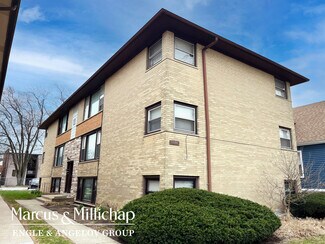 Plus de détails pour 3504 Adams St, Bellwood, IL - Logement à vendre