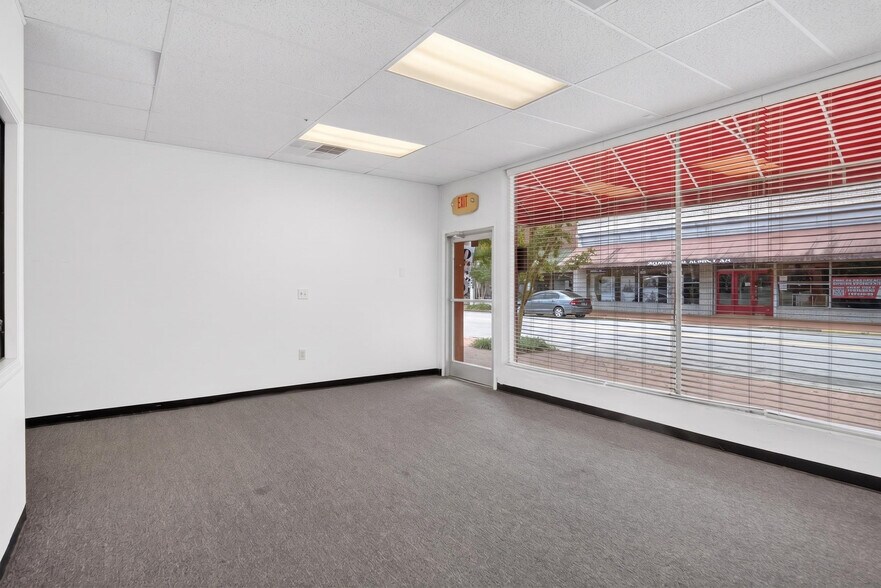 126 N Main St, Warrenton, NC à louer - Hall d’entrée – Image 3 sur 33