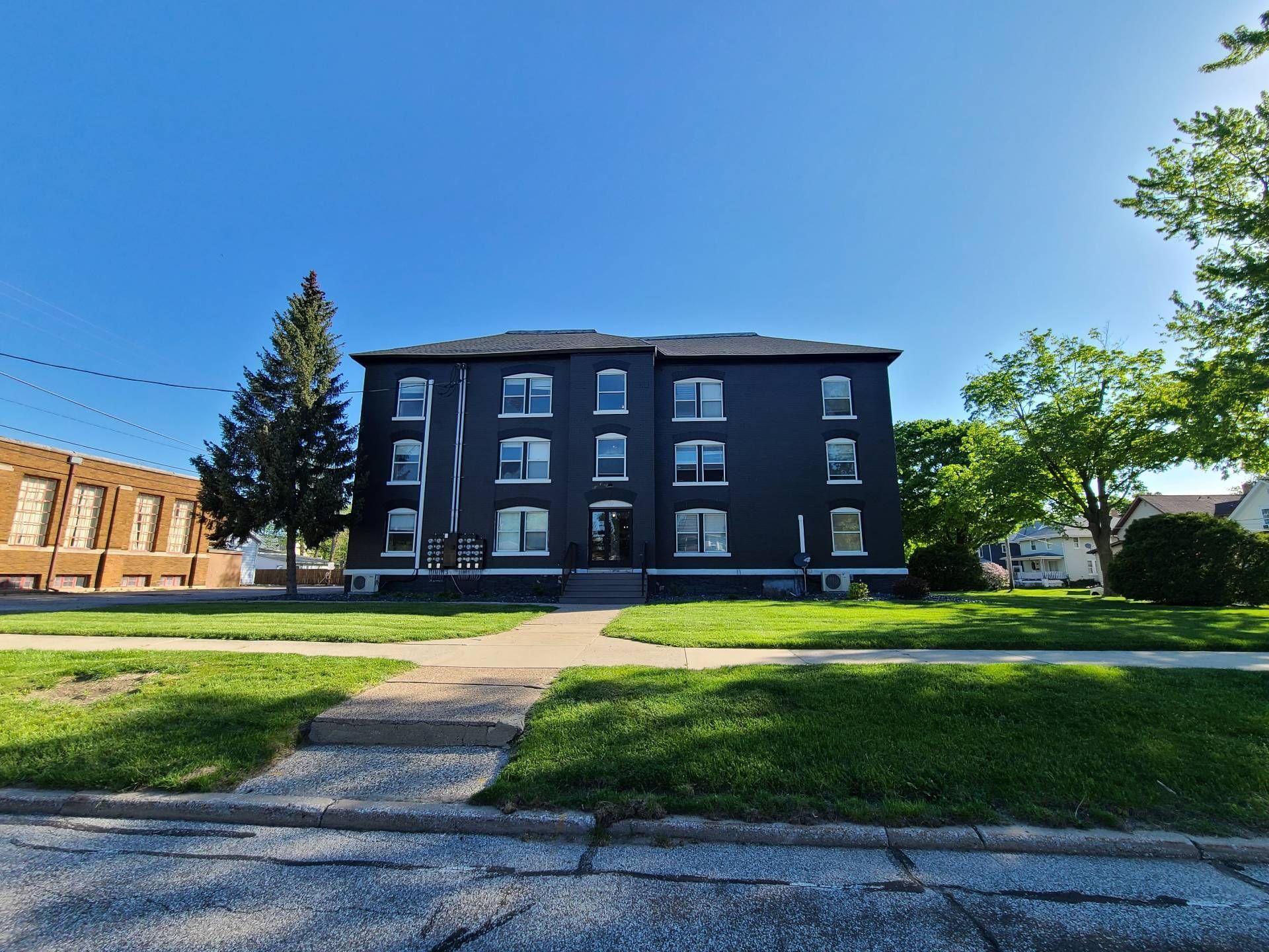 917 Pearl St, Saint Joseph, MI à vendre Photo principale– Image 1 sur 8