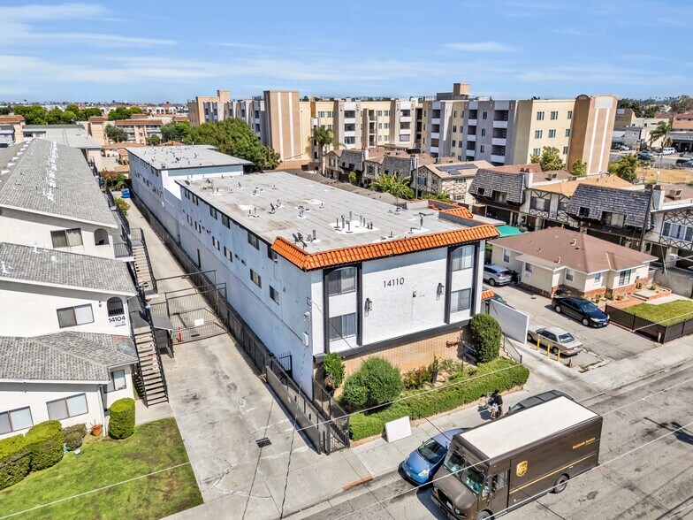 14110 Yukon Ave, Hawthorne, CA à vendre - Photo de l’immeuble – Image 2 sur 27