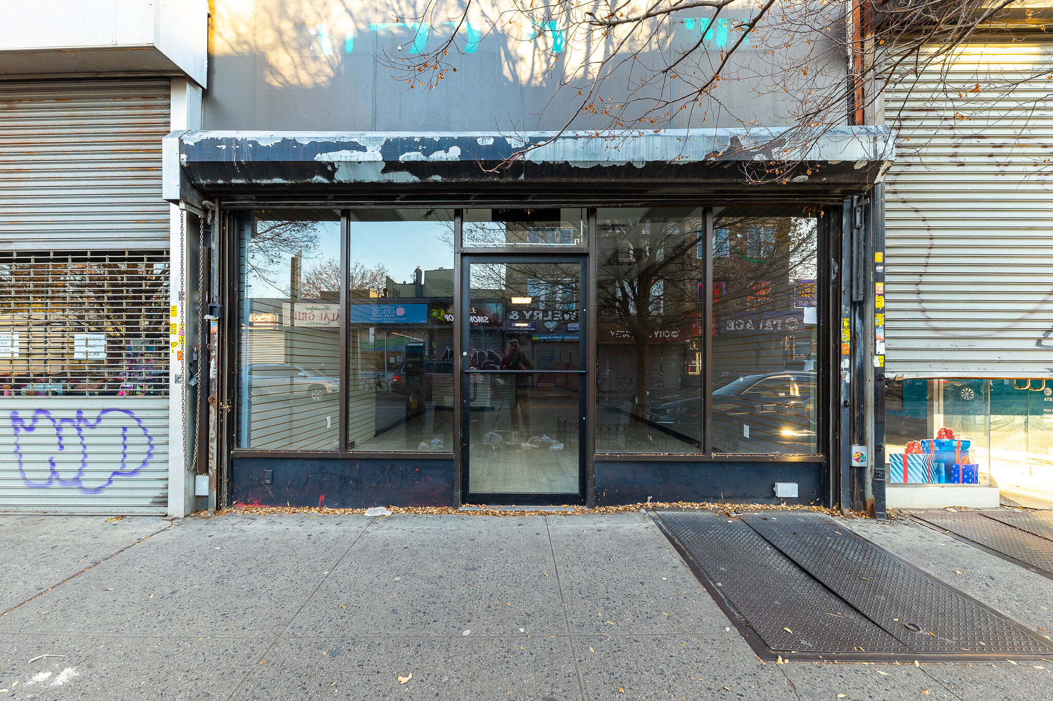 1155 Liberty Ave, Brooklyn, NY à louer Photo de l’immeuble– Image 1 sur 13