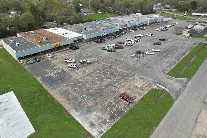 352-363 Moreau St, Marksville, LA à louer - Photo de l’immeuble – Image 2 sur 5