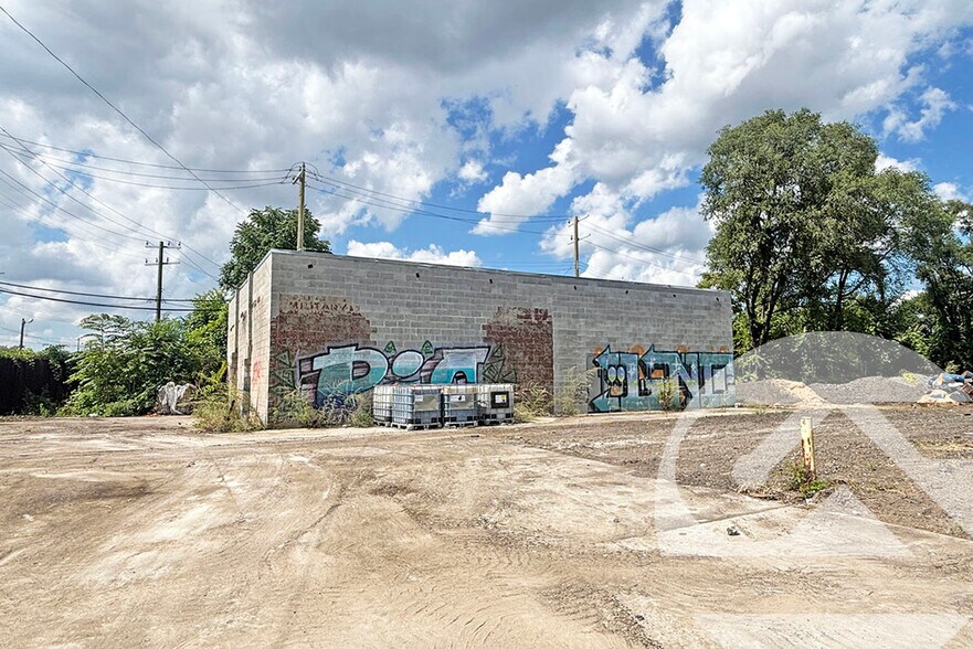 8053 Military St, Detroit, MI à vendre - Photo principale – Image 1 sur 1