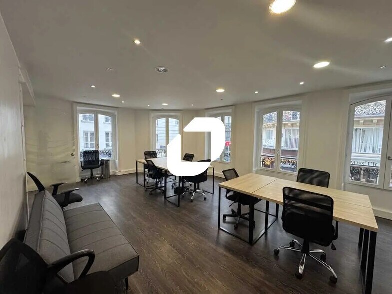 Bureau dans Paris à louer - Photo de l’immeuble – Image 2 sur 5