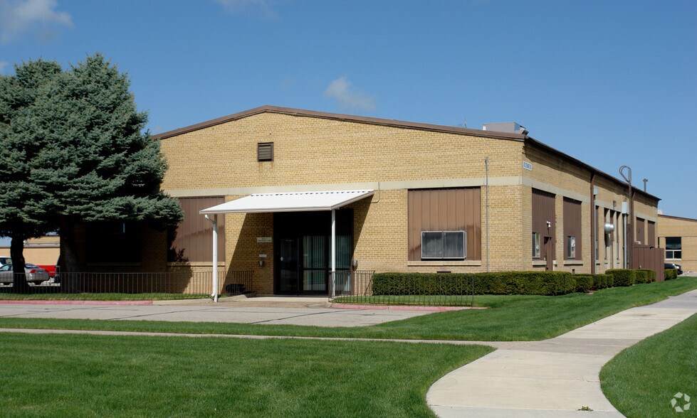 375 Stewart Dr, Ogden, UT à louer - Photo principale – Image 1 sur 3