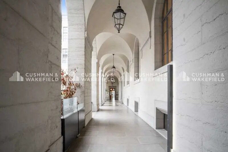 3 Place Pascalon, Lyon à louer - Photo de l’immeuble – Image 2 sur 17