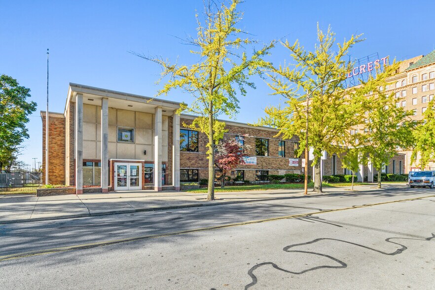 1511 Madison Ave, Toledo, OH à vendre - Photo de l’immeuble – Image 1 sur 12