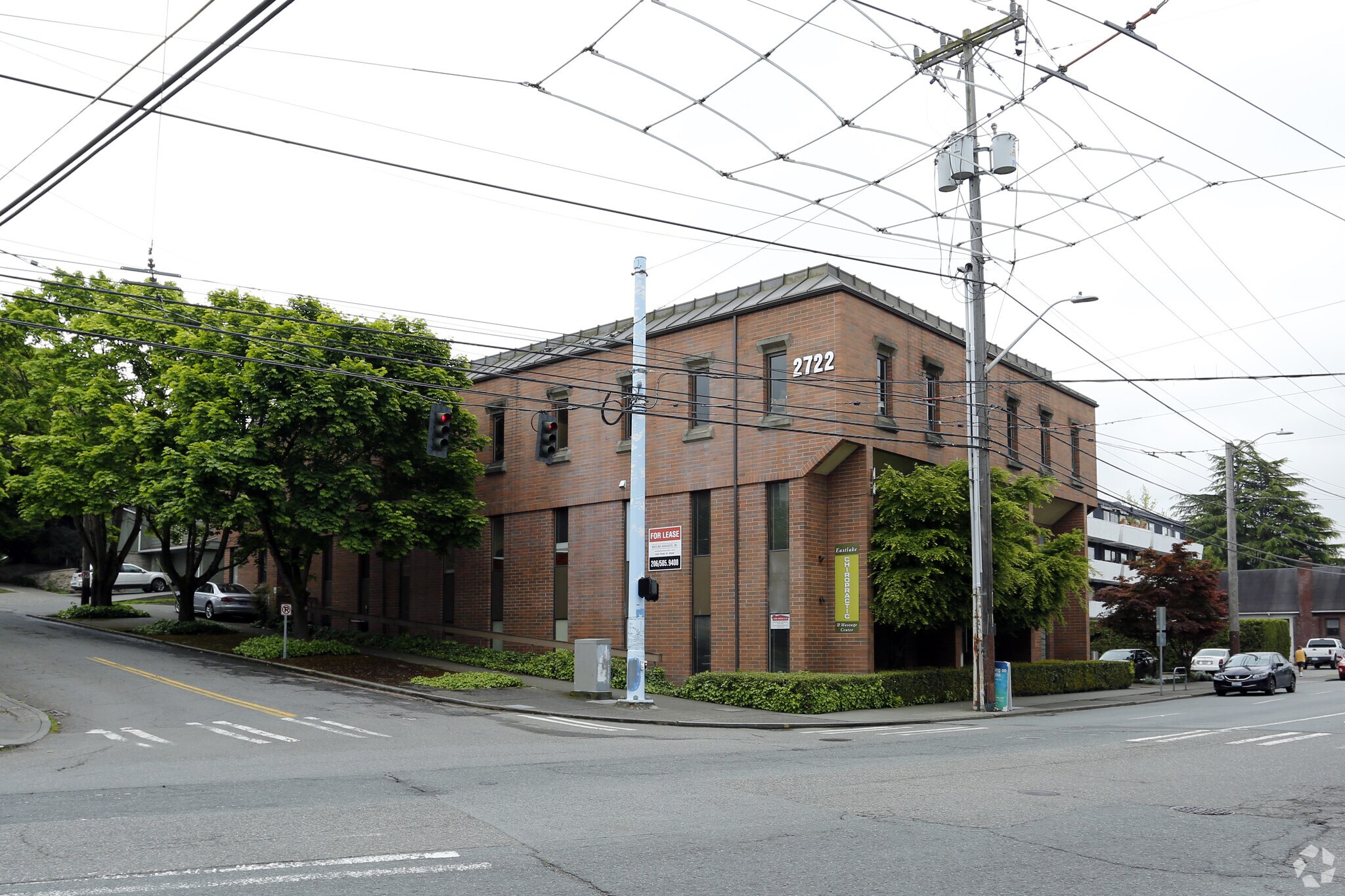 2722 Eastlake Ave E, Seattle, WA à louer Photo principale– Image 1 sur 10