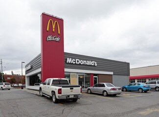 Plus de détails pour 1138 Victoria St N, Kitchener, ON - Local commercial à louer