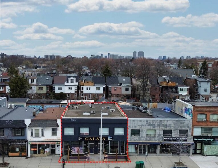 940 Danforth Ave, Toronto, ON à vendre - Photo de l’immeuble – Image 1 sur 3
