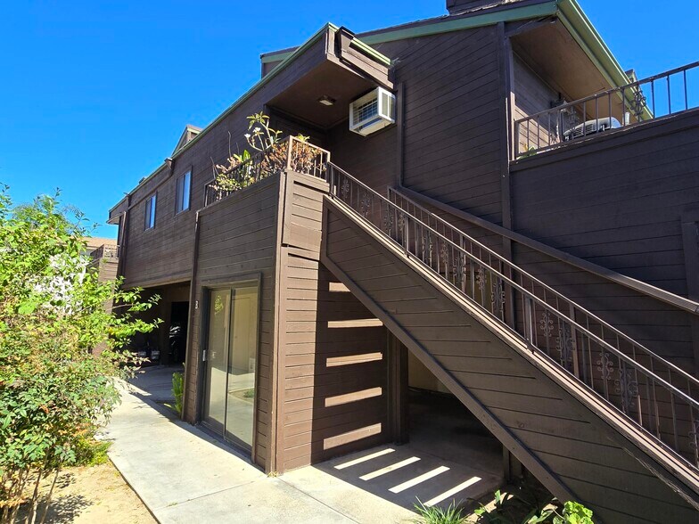 3608 W Orange Ave, Anaheim, CA à vendre - Photo de l’immeuble – Image 2 sur 13