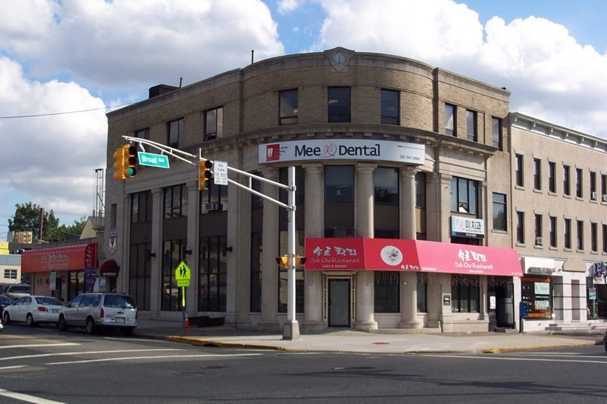 280 Broad Ave, Palisades Park, NJ à louer - Photo principale – Image 1 sur 5