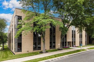 Plus de détails pour 4 Neshaminy Interplex, Trevose, PA - Bureau à louer