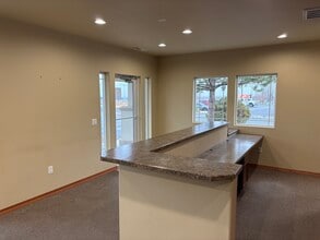 7015 W Deschutes Ave, Kennewick, WA à louer Photo intérieure– Image 2 sur 6